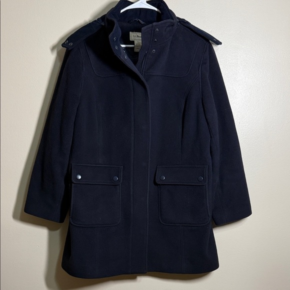 L.L. Bean Jackets & Blazers - L.L. Bean Women’s Navy Blue Hooded Lambswool Pea Coat Size Large Petite